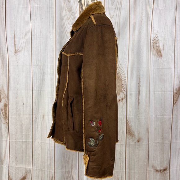 Outback Trading Co Shearling Western Jacket Embroidered Sleeves Brown Size Small - Picture 2 of 16